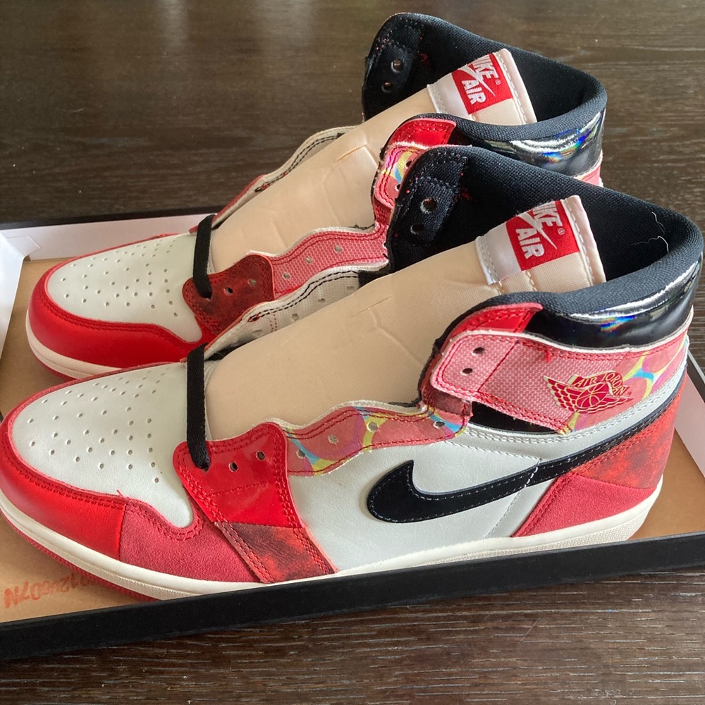 Jordan 1 High OG ‘Spider-Man Across The Universe’